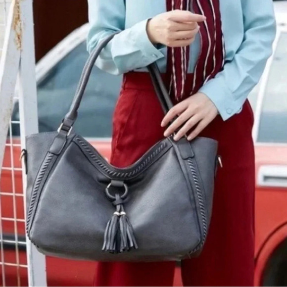 Hamptons Grey Soft Vegan Leather Bag, NEW - Picture 2 of 8